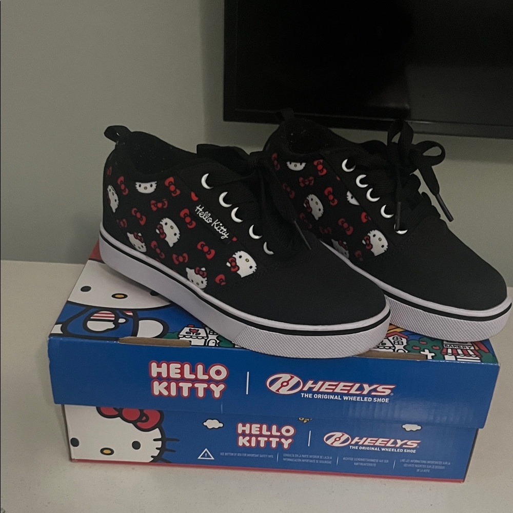 Heelys Black Sneakers with Hello Kitty Design
